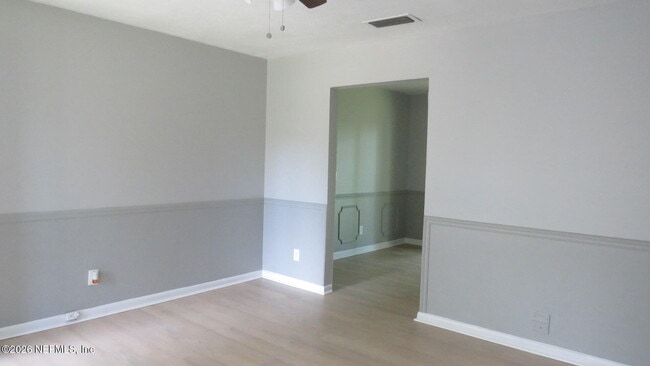 Building Photo - 7508 Dalehurst Dr S