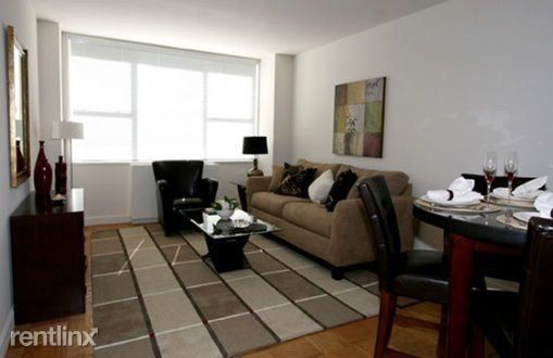 Foto del edificio - 45 W 60th St
