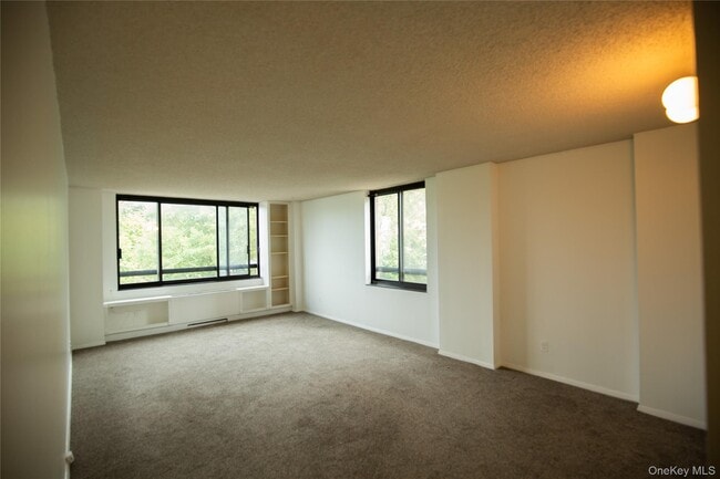 Foto del edificio - 2287 Johnson Ave