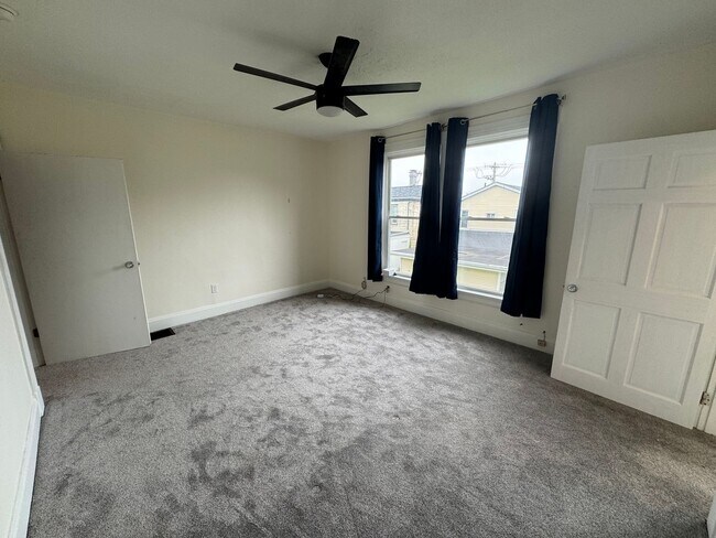 Foto del edificio - 211-213 Buckeye St