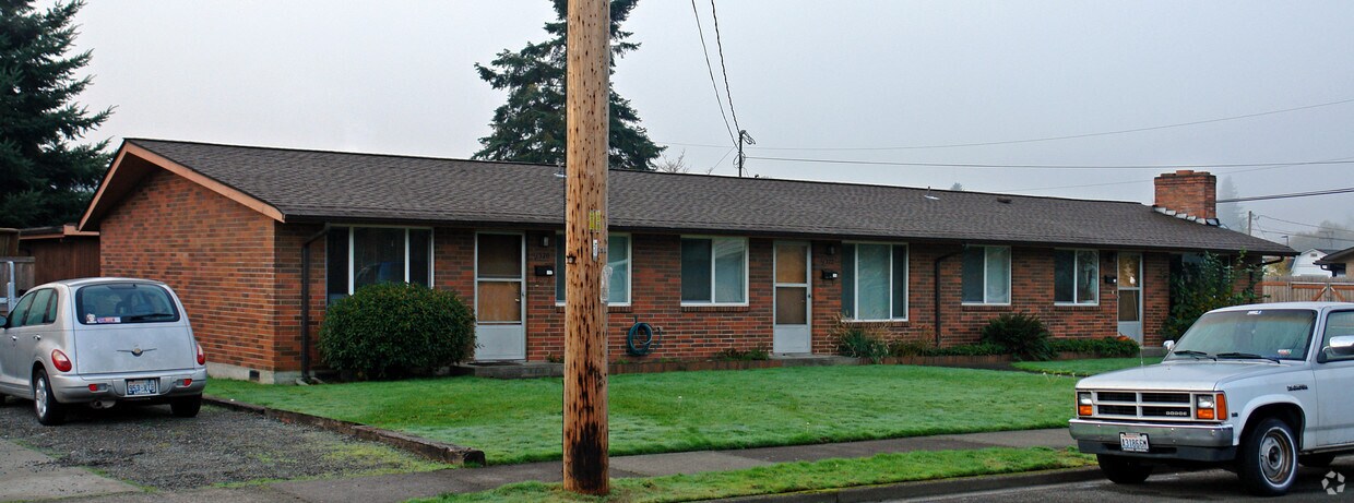 Foto del edificio - 1320-1324 4th Ave NW