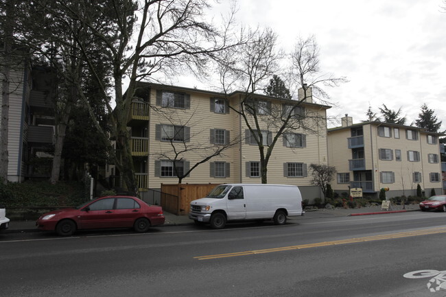 Building Photo - Spring Lake Apartments