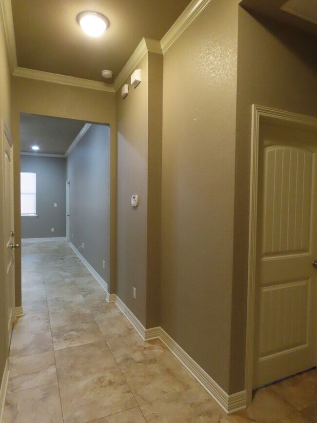 Foto del edificio - Modern 3-Bedroom 2 Bath Duplex in South Tyler
