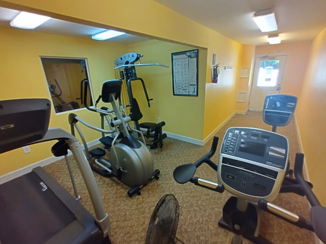 Foto del edificio - 600 Reusens Rd