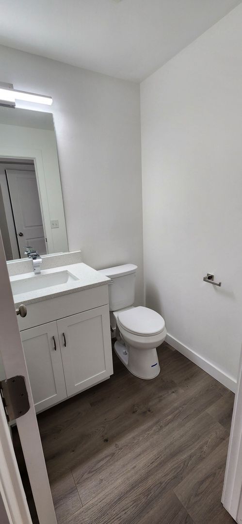Building Photo - 3 Bedroom Townhome in Herriman!