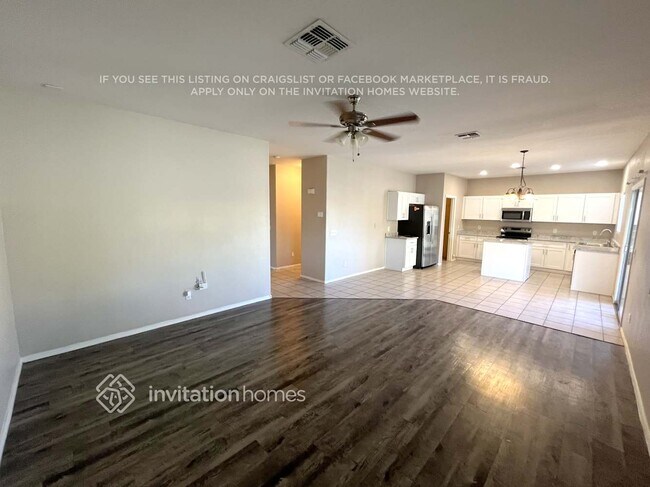 Foto del edificio - 13232 W Watson Ln