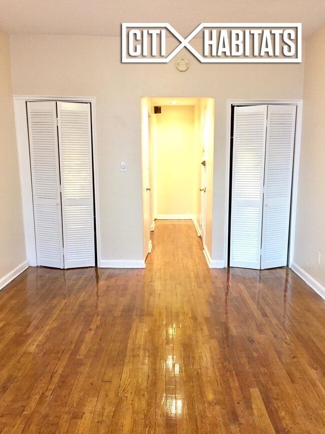 Foto del edificio - 340 E 83rd St