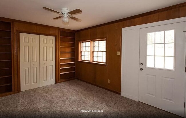 Foto del edificio - 3146 Friar Tuck Way