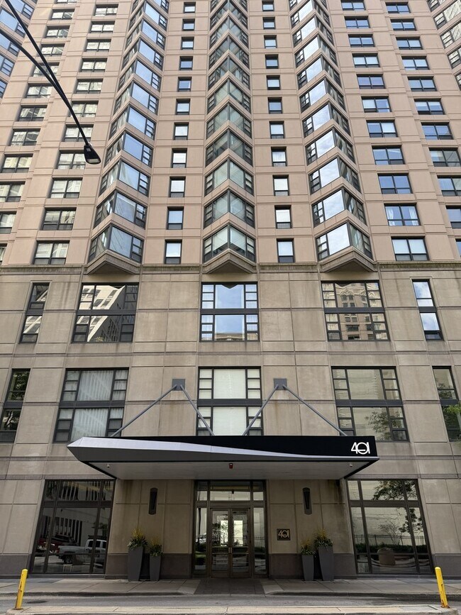 Foto del edificio - 401 E Ontario St