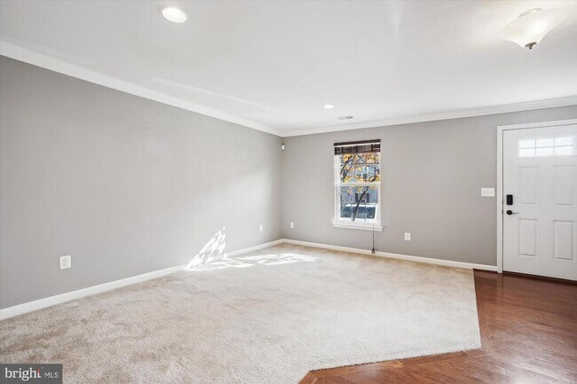 Building Photo - 7106 Santa Cruz Pl