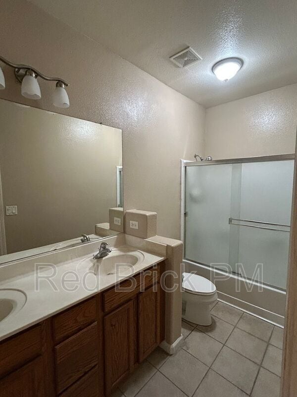 Building Photo - 1540 Esplanade Dr