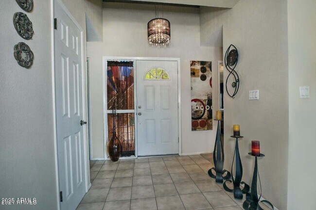 Foto del edificio - 16255 E Rosetta Dr