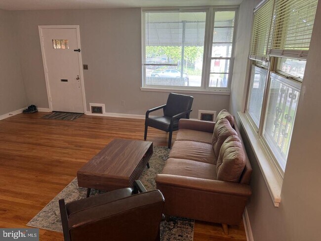 Foto del edificio - 5032 Sargent Rd NE