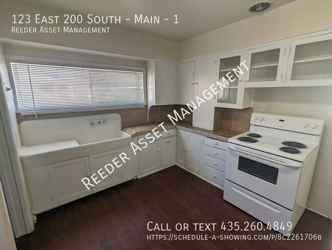 Building Photo - 123 E 200 S