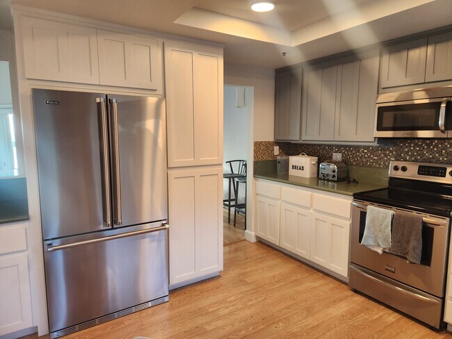 Foto del edificio - 210 Palmetto Ave