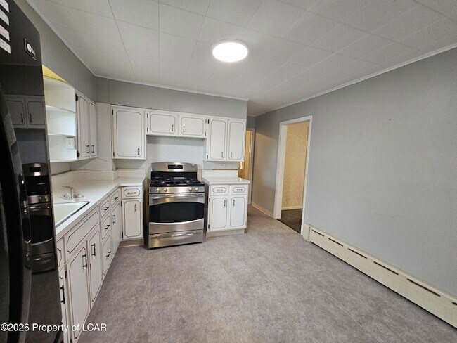 Foto del edificio - 92 Diamond Ave