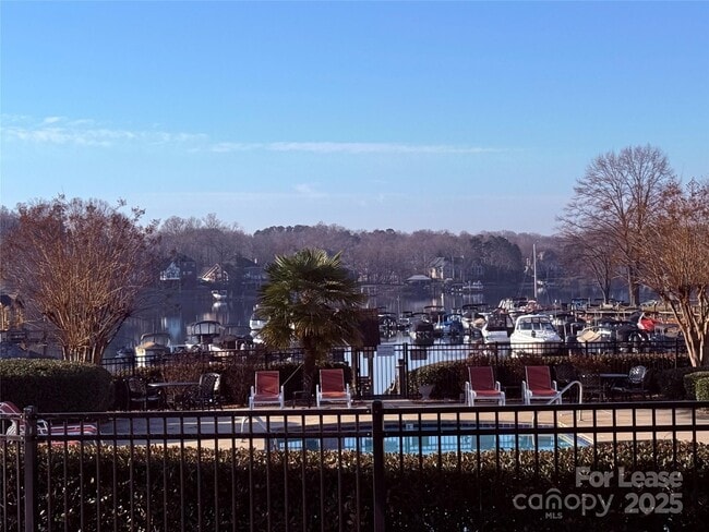 Building Photo - 1133 Torrence Cir