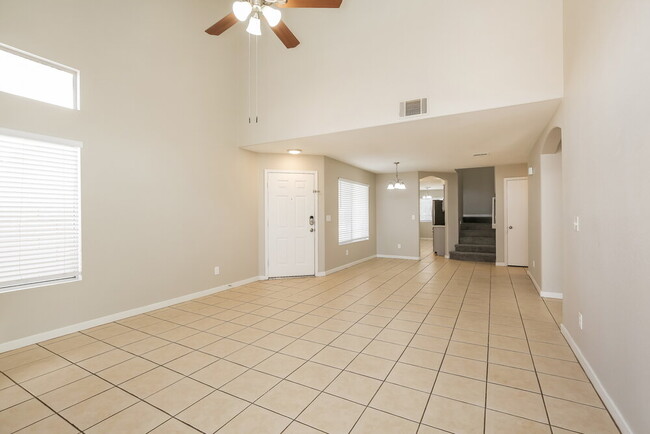 Foto del edificio - 8379 Yamhill St