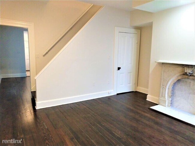 Building Photo - 1005 E Capitol St SE