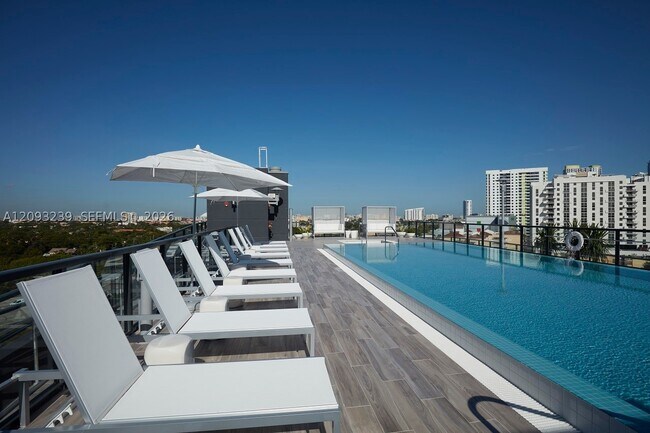 Foto del edificio - 201 SW 17th Rd