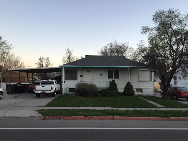 Building Photo - 784 E 700 N