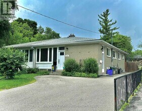 Building Photo - 253 Alsace Rd