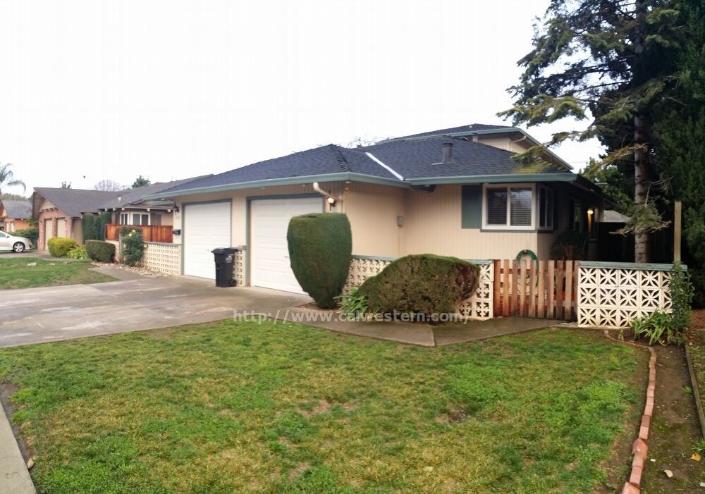 Primary Photo - 950 Goodwin Ave
