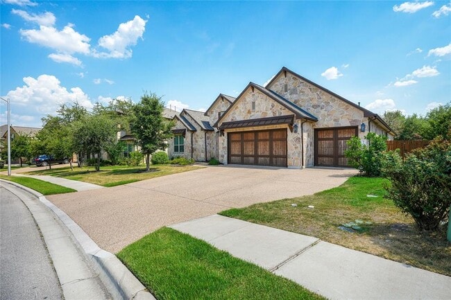 Building Photo - 4204 Stiles Ln