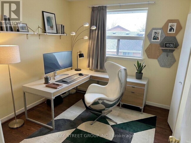 Building Photo - 40 Bellbury Crescent