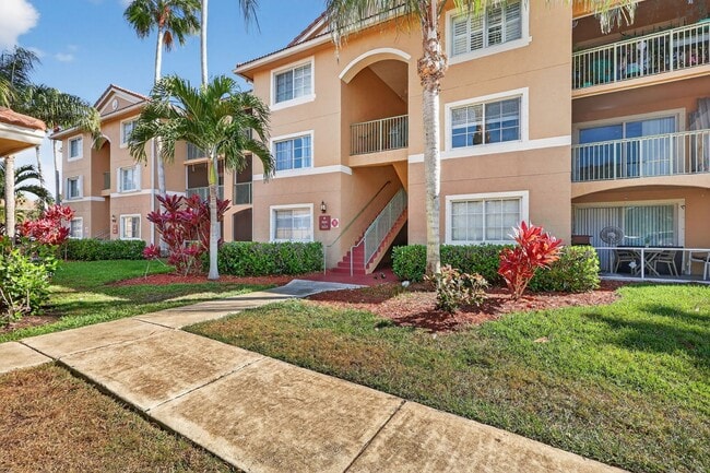 1/1 Condo with Screened-in Balcony in Resort Style Community, Move in Ready! - 1/1 Condo with Screened-in Balcony in Resort Style Community, Move in Ready!