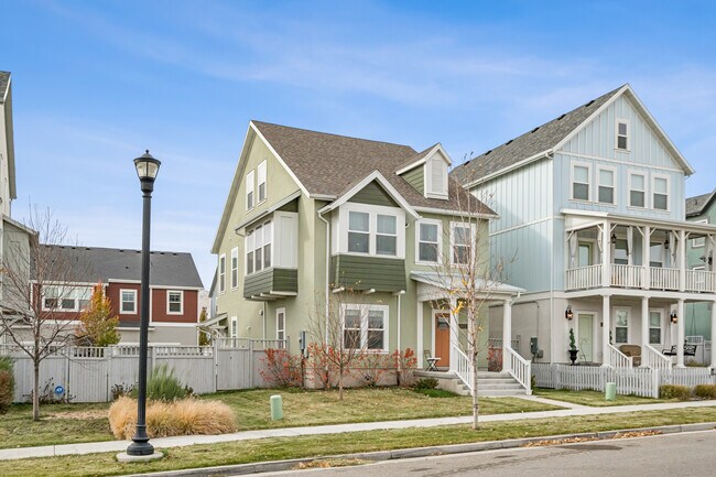 Building Photo - 11632 S Skyward Rd