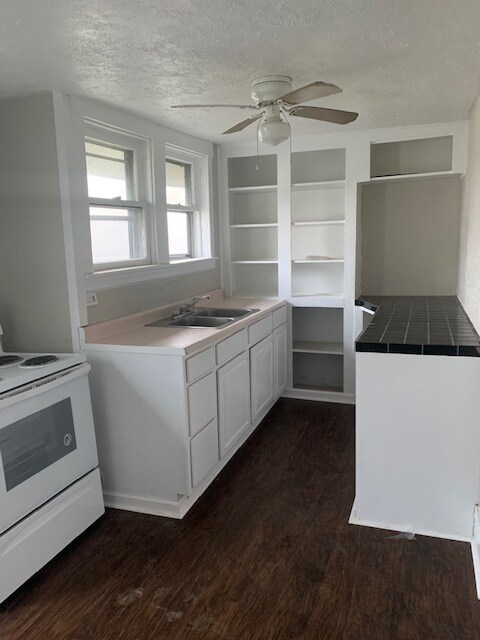 Primary Photo - 437 2nd St
