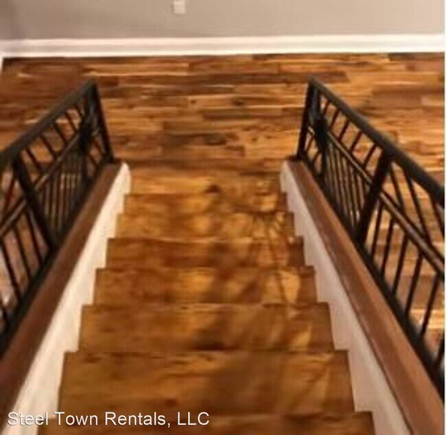 Foto del edificio - 3 br, 1.5 bath House - 4819 Dearborn Street