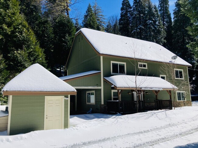 Building Photo - Magnificent Craftsman Style Custom Home