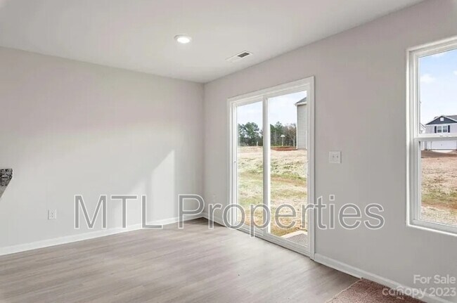 Building Photo - 1629 Nia Rd