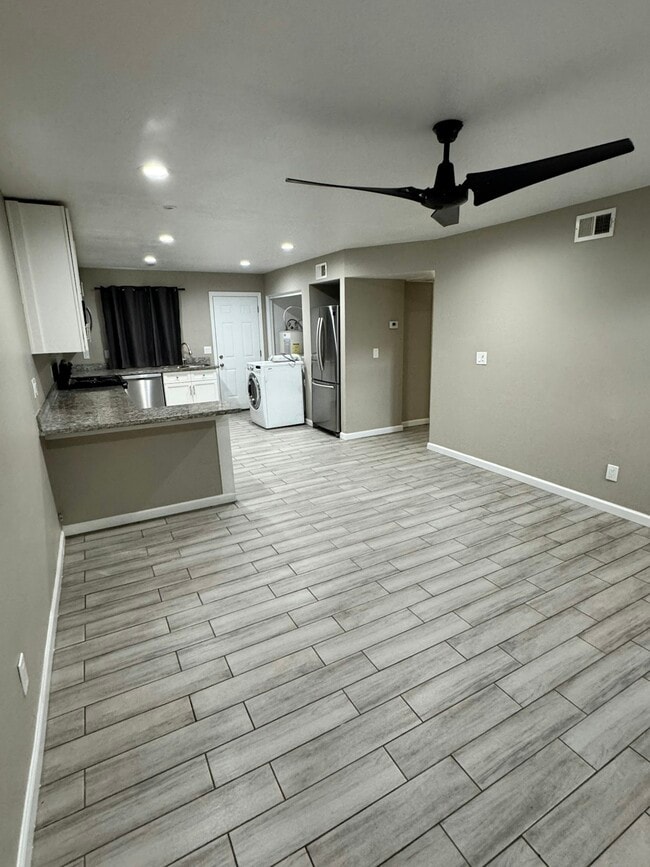 Photo - 1013 East Commonwealth Place, Unit 1 Apartment