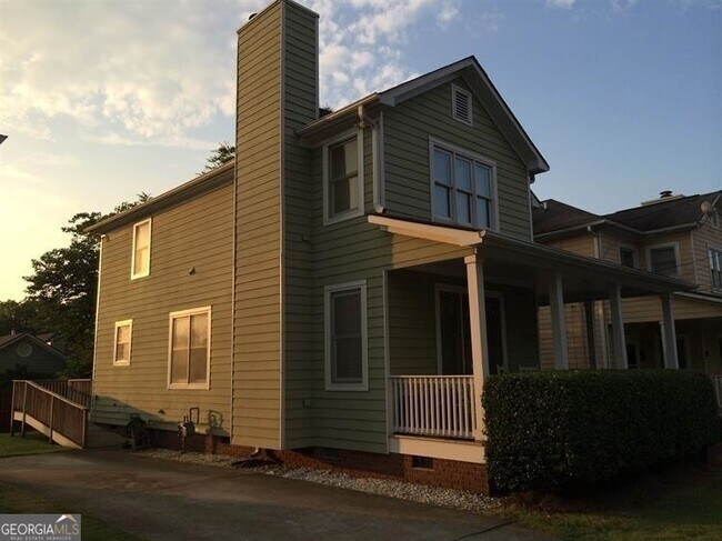 Foto del edificio - 570 Reed St SE