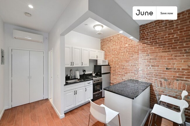 Photo - 351 West 46th Street Apartment