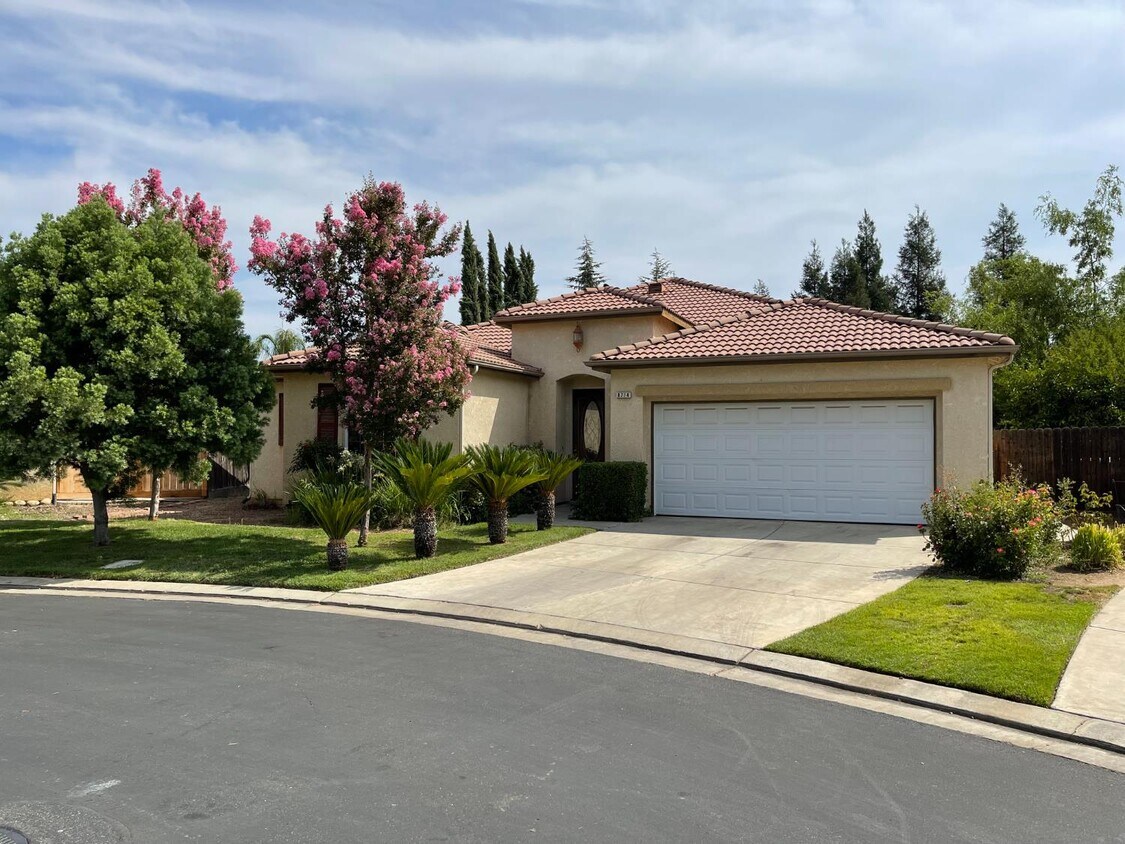 Foto principal - 8714 N Heartland Way