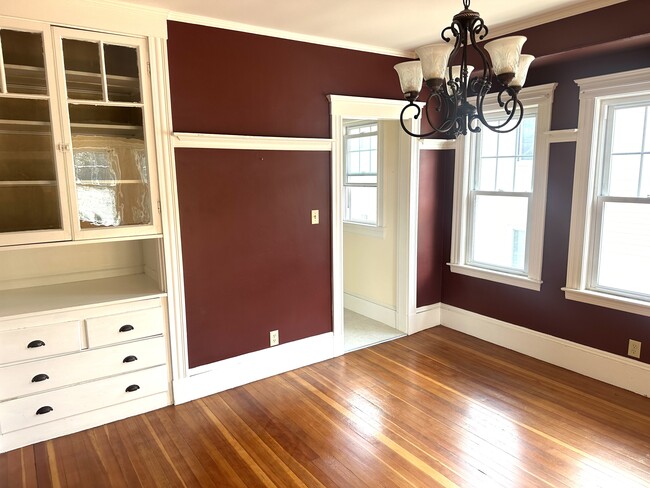 dining room - 14 Coolidge Hill Rd