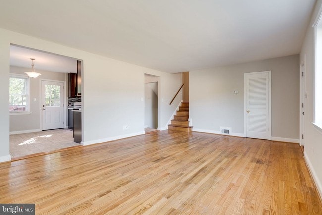 Building Photo - 6101 Clearbrook Dr