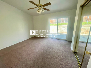 Building Photo - Spacious 3-Bed Corner Home in Sierra Heigh...