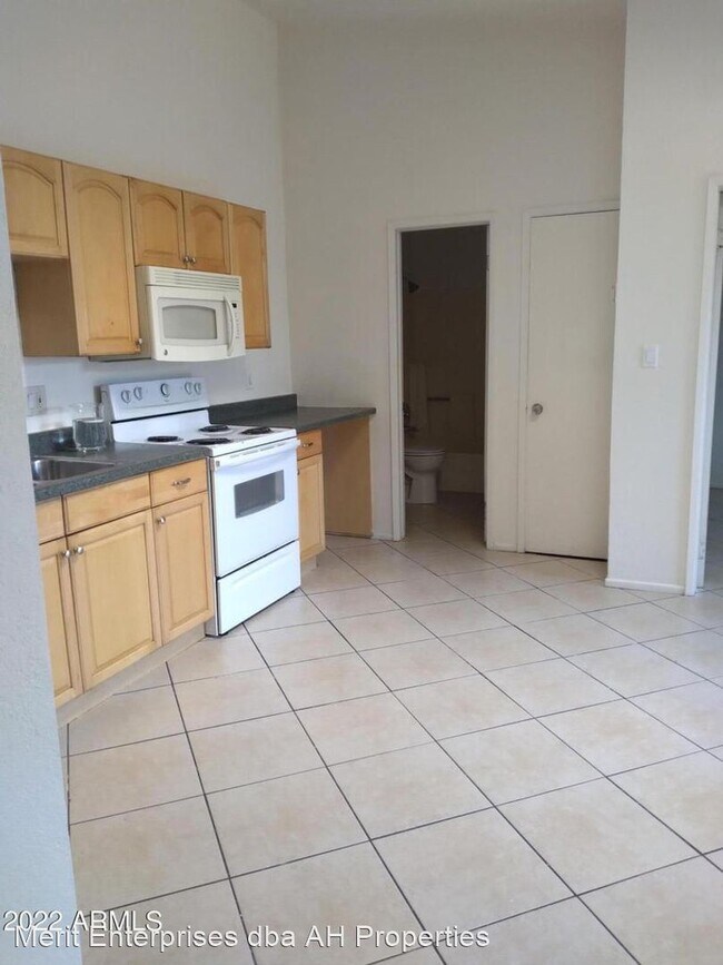 Foto del edificio - 2 br, 1 bath House - 14 W SUNNYSLOPE LN #1