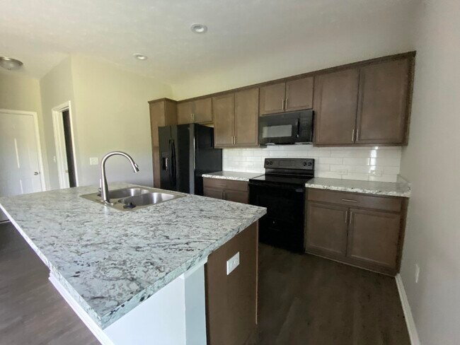 Building Photo - 6573 Valley Brooke tr Vly