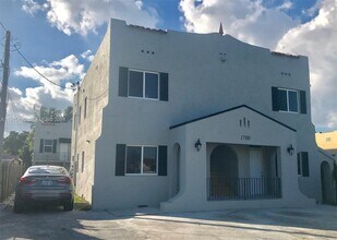 Building Photo - 1700 NW 22nd Ct