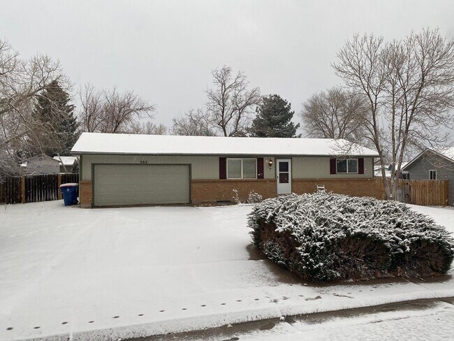 Building Photo - 4 br, 2 bath House - 262 Dianna Drive
