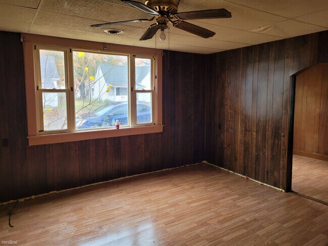 Building Photo - 2 br, 1 bath House - 629 4th Street Northwest