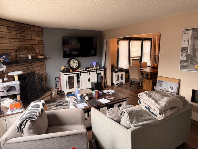 Foto del edificio - 359 Colvin Ave