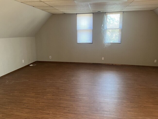 Foto del edificio - 4 Bedroom Single Family Home for Rent