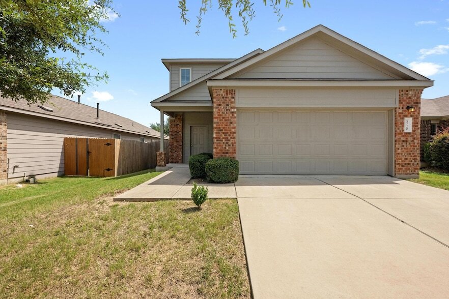 Foto principal - 5720 Kennedy St